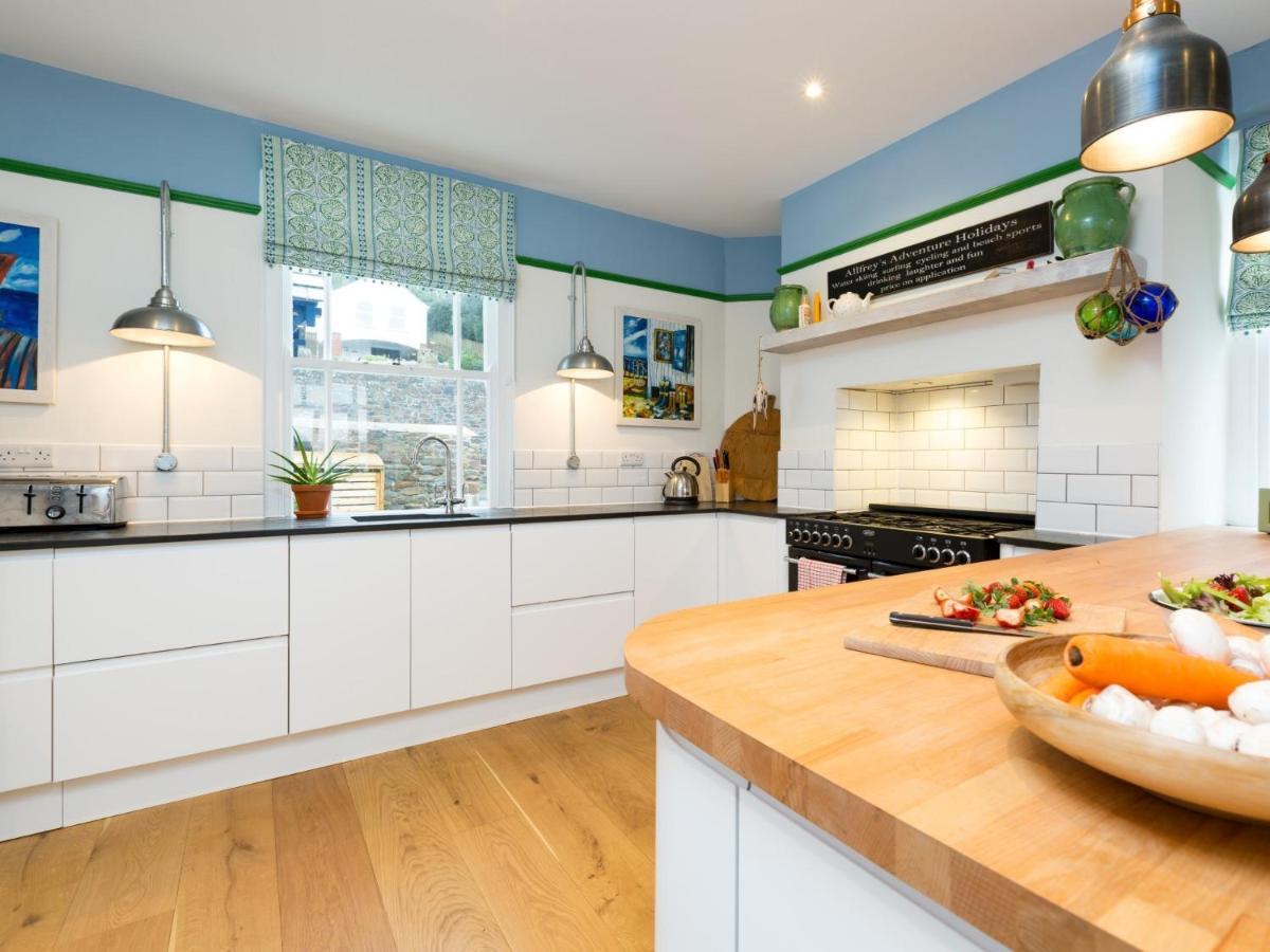 5 Bed In Instow 47687 Villa Exterior photo